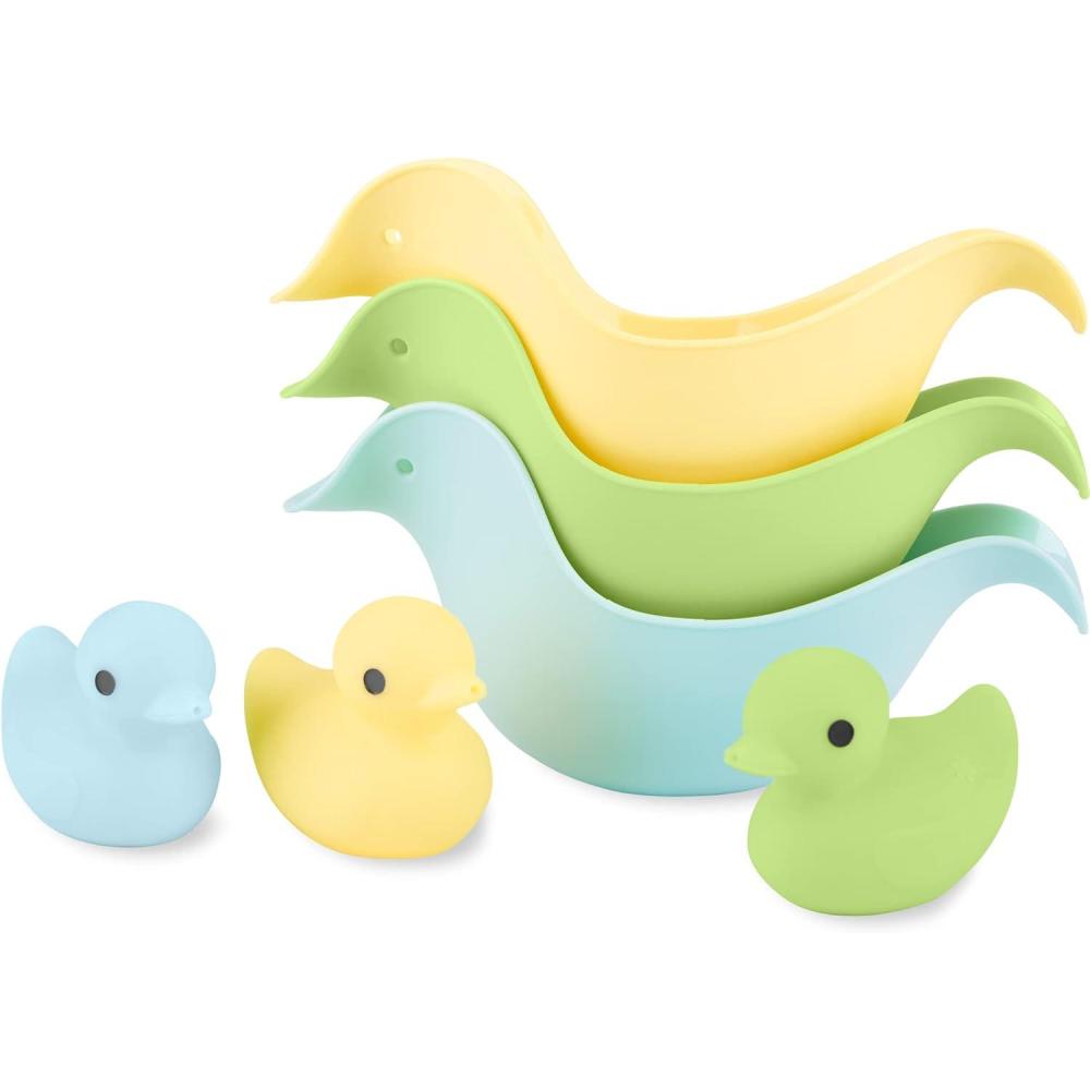 imageSimple Joys by Carters Duck Rinse Cups and Squirties Bath Toy BundleDucks
